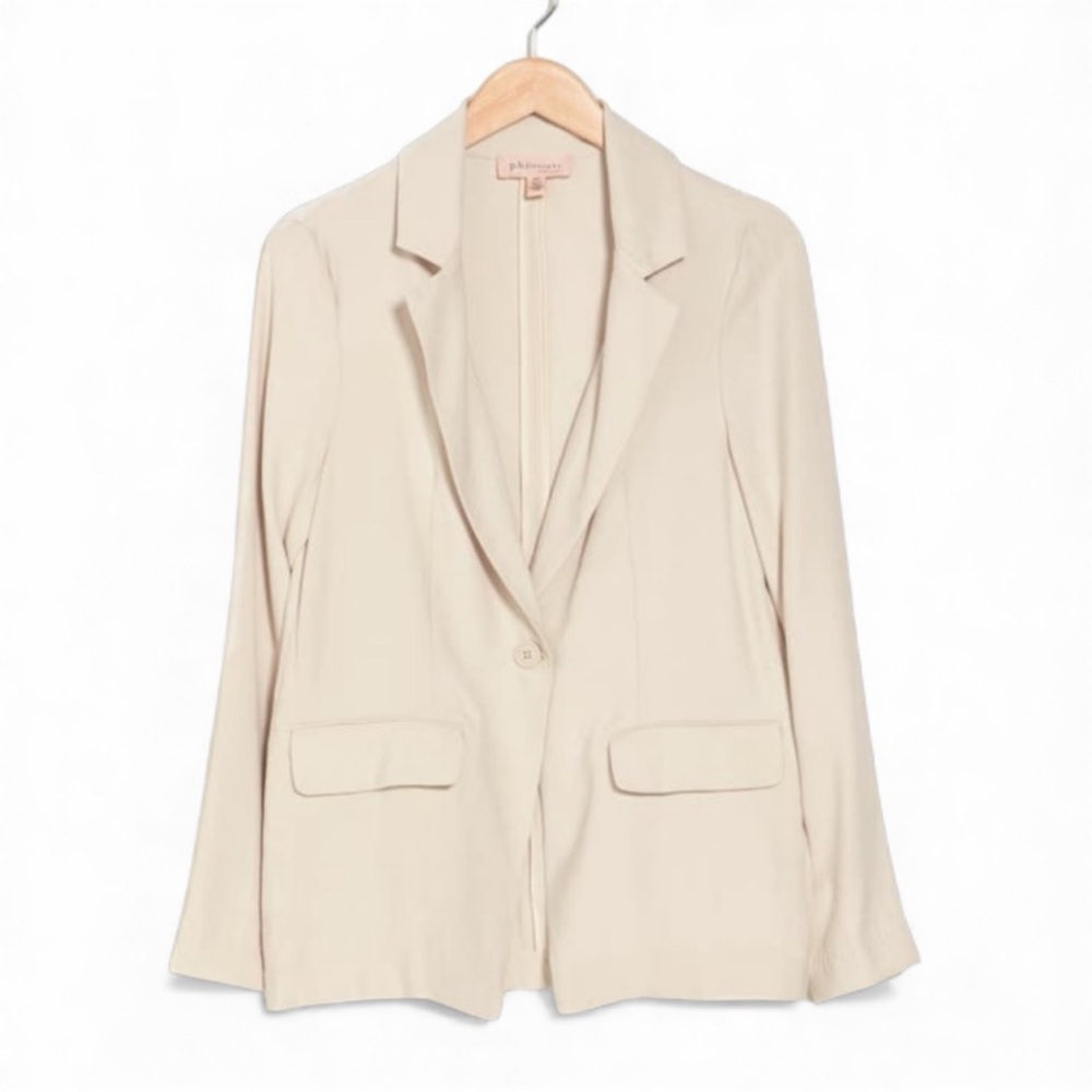NWT PHILOSOPHY REPUBLIC CLOTHING
Solid Long Sleeve Notch Collar Blazer  S /P